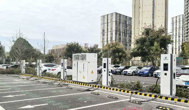 宜昌首批全液冷超充站投入運(yùn)營(yíng)，鴻嘉利助力高質(zhì)量充電基礎(chǔ)設(shè)施建設(shè)(圖2)